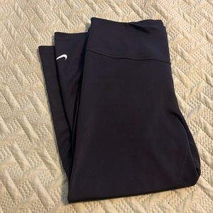 Women’s Nike capri